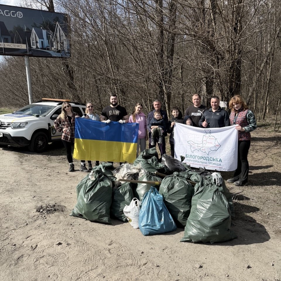 Антон Овсієнко: «Змінюємо громаду разом — суботня толока об’єднала мешканців та працівників сільради»