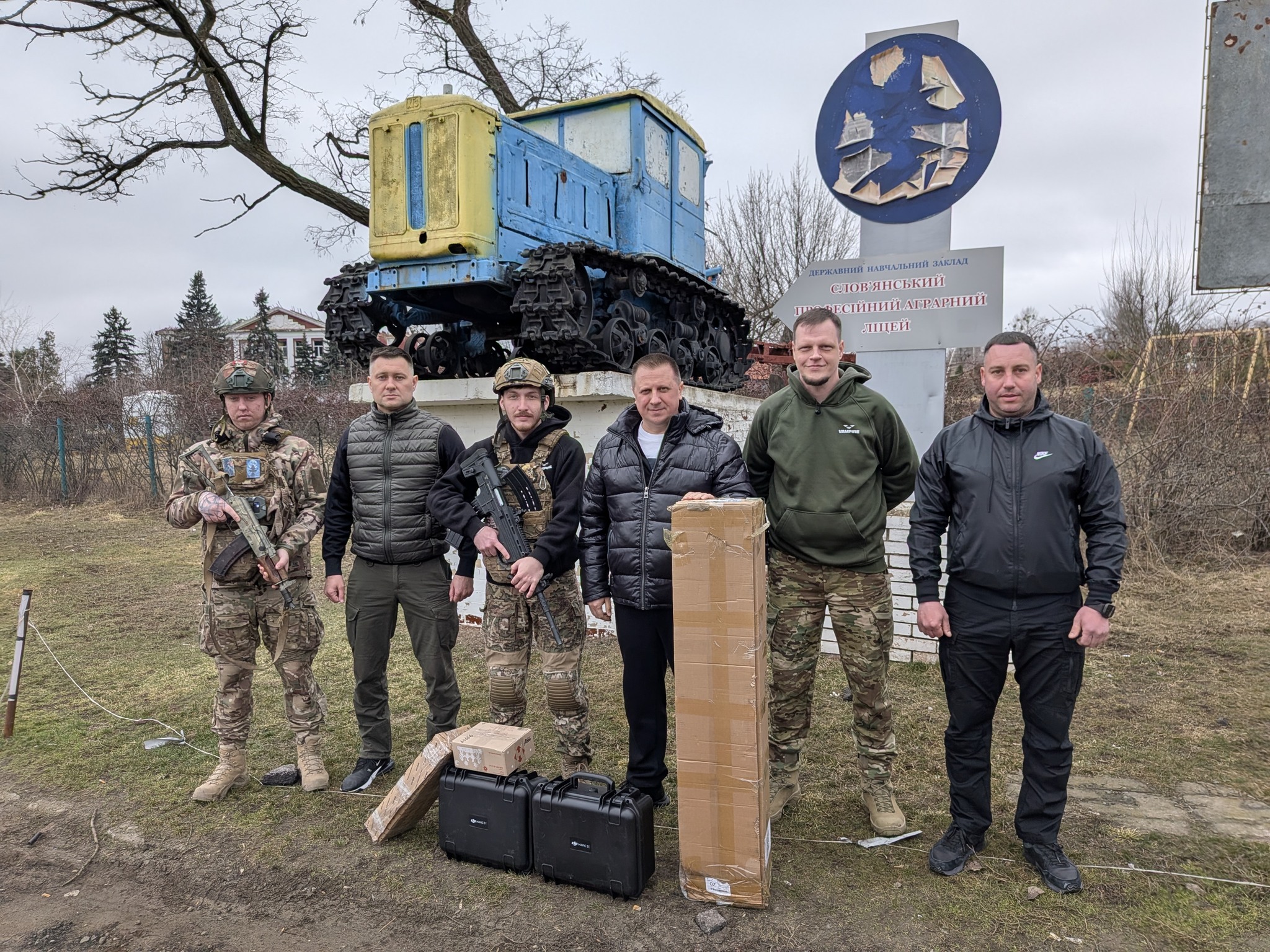 Понад 1600 км заради зустрічі з захисниками: голова Білогородської громади відвідав військових на передовій