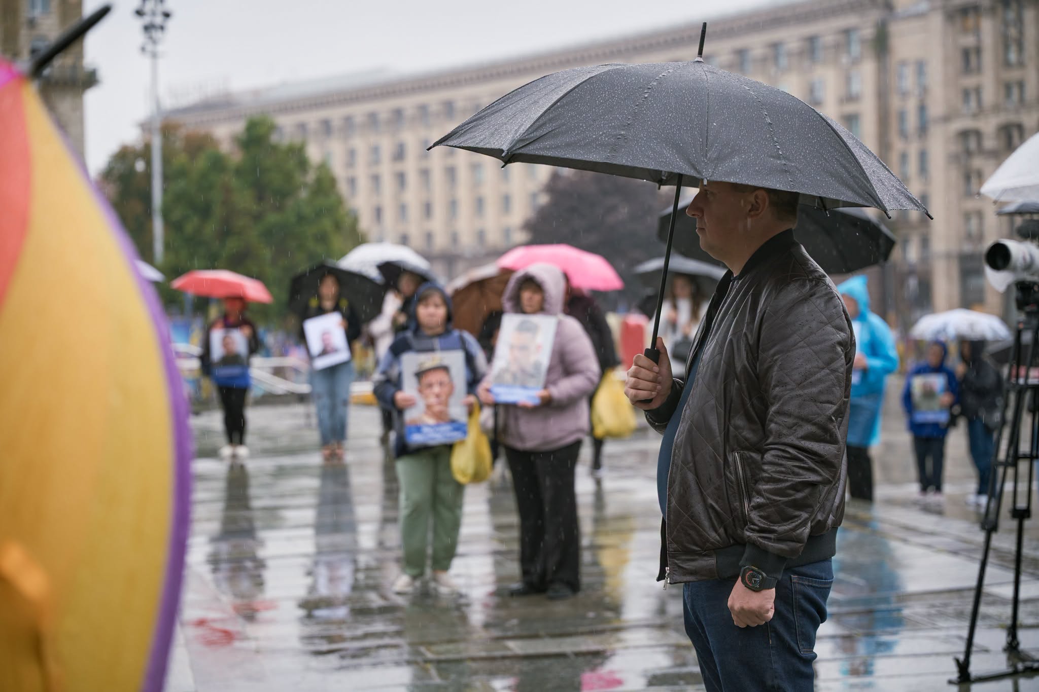 Антон Овсієнко — 455 років незламності: у Києві вшанували оборонців Бахмута та підтримали родини героїв