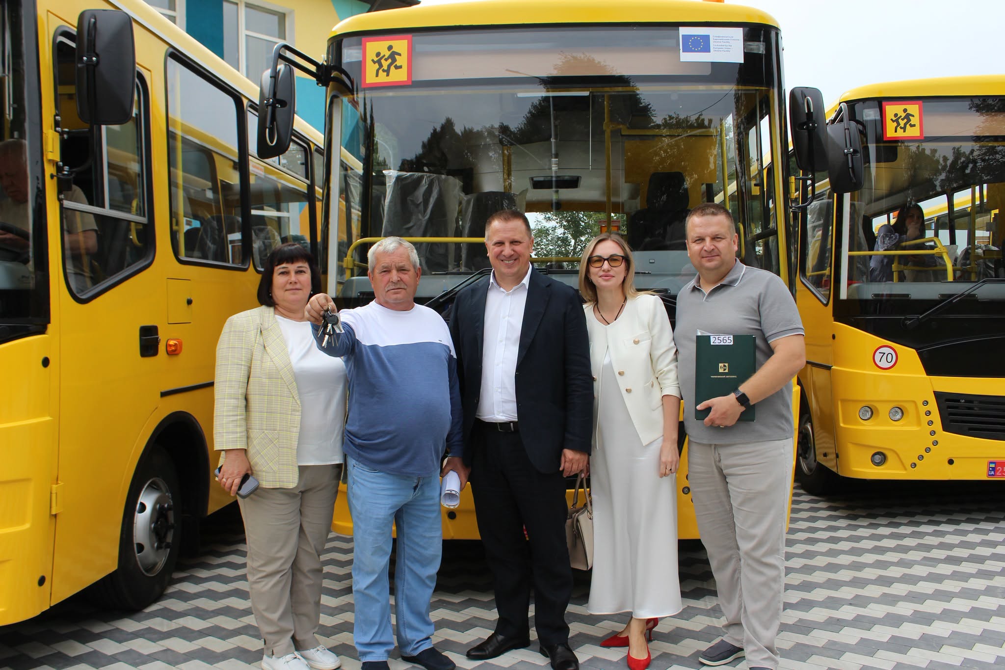 Tenth – Anniversary: Musikhansky Lyceum Received a New School Bus